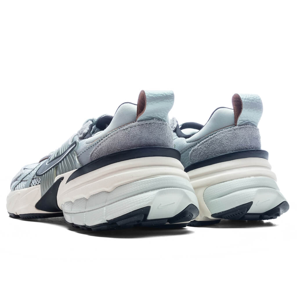 Women's V2K Run - Light Pumice/Chrome/Light Orewood Brown/Black - Image 3