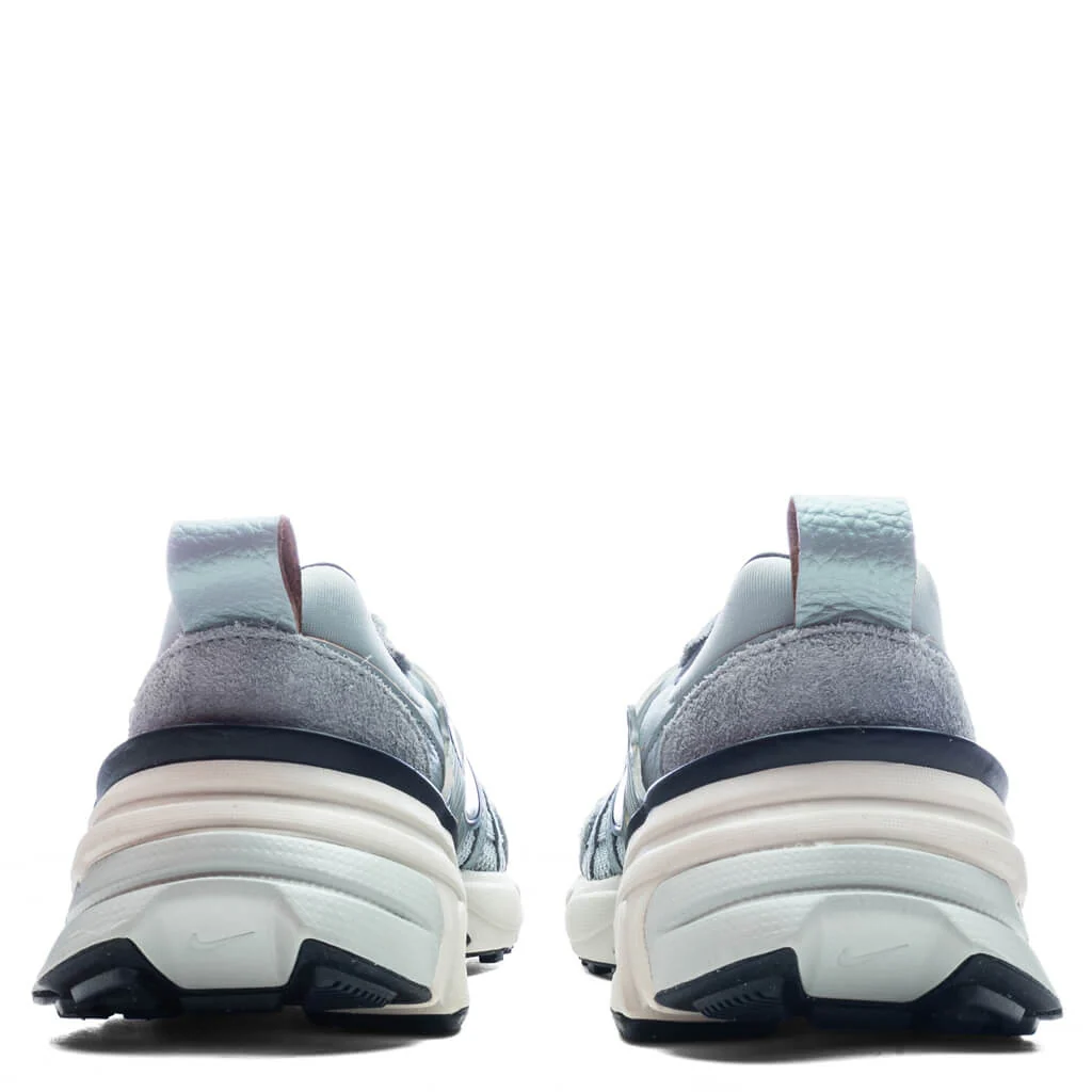 Women's V2K Run - Light Pumice/Chrome/Light Orewood Brown/Black - Image 4